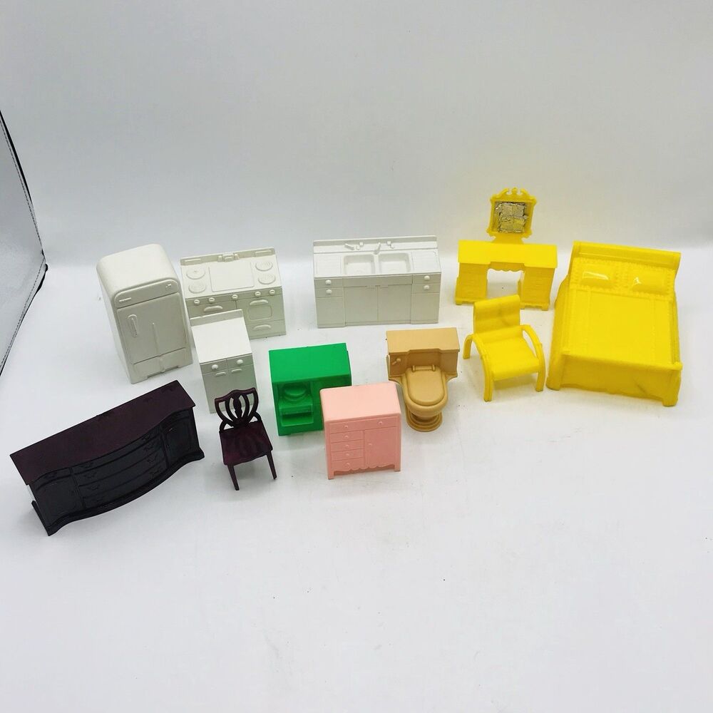Marx Dollhouse Yellow Bedroom White Kitchen Bathroom Hard Plastic